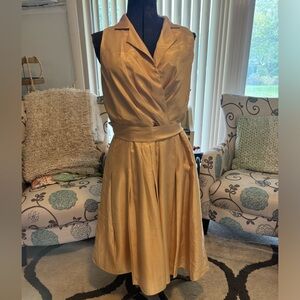 Classic neck collared dress